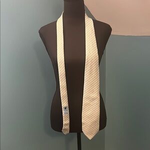 Vineyard Vines Silk Dolphin Tie